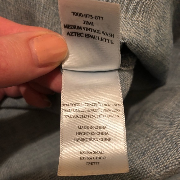 Rails Jimi medium wash Aztec epaulettes top - Picture 5 of 5